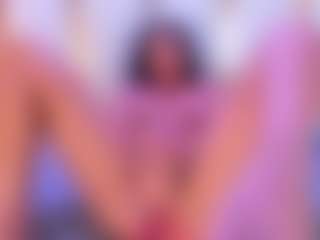 Live cam show with Lia obrien - Oil on Camming Site