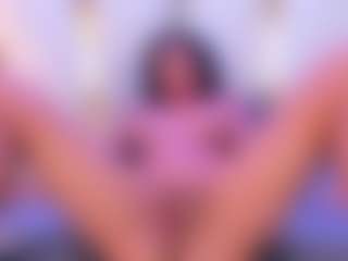 Live cam show with Lia obrien - Public Latina on CamwithHer | colombia