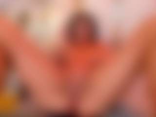 Live cam show with Lia obrien - Butt Plug on Camsoda