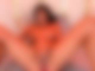 Live cam show with Lia obrien - Squirt on Uber Horny