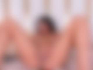 Live cam show with Lia obrien - Average on Camming Site