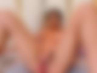 Live cam show with Lia obrien - Anal Toys on CamClone