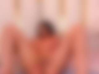 Live cam show with Lia obrien - Butt Plug on TeamSkeetLive