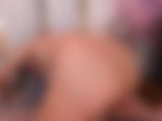 Live cam show with Lia obrien - Average on Cam Slut