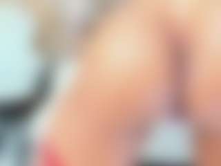 Live cam show with Karla - Brown Hair on chickslive.net