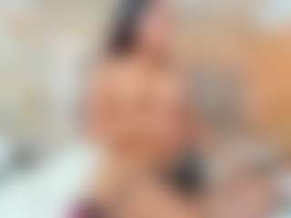 Live cam show with Karla - Shaved Pussy on Milf Play