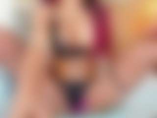 Live cam show with Karla - Mature on googirlz