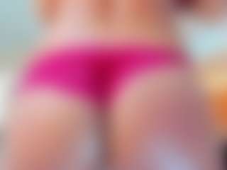 Live cam show with Karla - Middle Aged on studioflirtlive.com