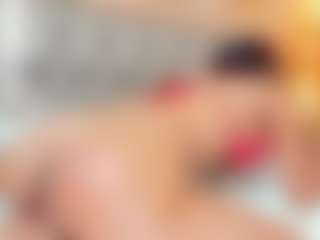 Karla MILF webcam performer live streaming