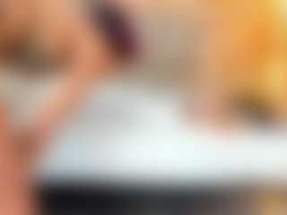 Live cam show with Karla - Curvy MILF on Free Soda