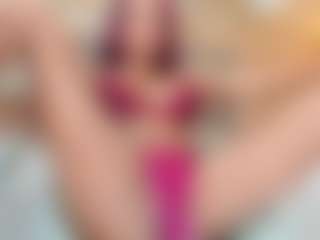 Live cam show with Karla - Bedroom Mature on Chatstar