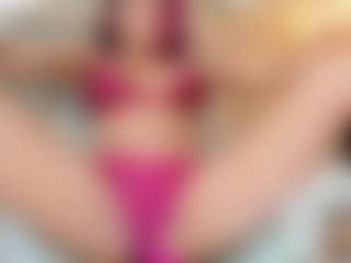 Live cam show with Karla - Facial on StripNow