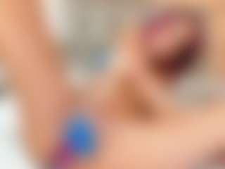 Live cam show with Karla - Interactivetoy Mature on Camsoda