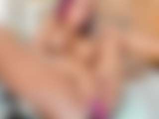 Live cam show with Karla - Bedroom on livesexfox.com