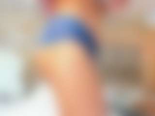 Live cam show with Karla - Bedroom Mature on Camsoda