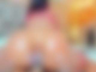 Live cam show with Karla - Brown Eyes Mature on Camsoda