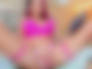 Live cam show with Karla - Bedroom Brown Hair on Mixed Magazine Live