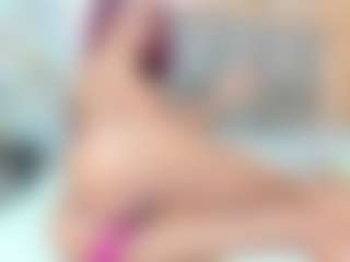 Live cam show with Karla - Bedroom Black on StripNow