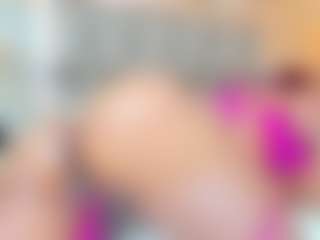 Live cam show with Karla - Average on Camversity