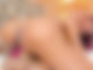Live cam show with Karla - Middle Aged on Lustler