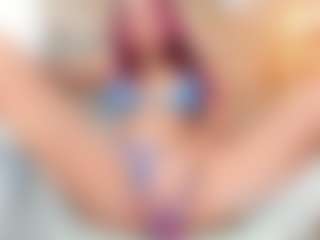 Live cam show with Karla - Ebony on hotwifechat.live | colombia