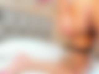 Live cam show with Karla - Tease Brown Hair on Hubzter Live