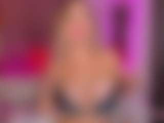 Live cam show with Leah Grey - Lingerie on Fling VIP Chat