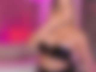 Live cam show with Leah Grey - Squirt on Sweet Sext
