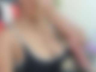 Live cam show with lizzie-williams - Bikini on hotwifechat.live