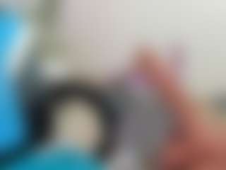 Live cam show with lizzie-williams - Oil on Dolls Live