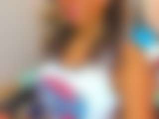 Live cam show with lizzie-williams - Camel Toe on SxyPornLive