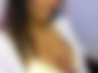 Live cam show with lizzie-williams - Cowgirl on madthumbs