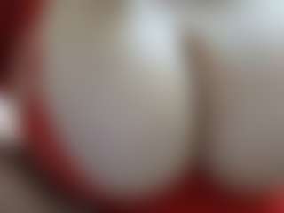 Live cam show with AMINA-LUX - Orgasm on TottyGirls