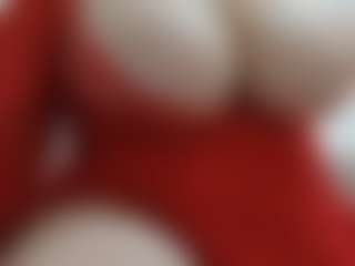 Live-camshow met AMINA-LUX - Cumshot op Camsoda