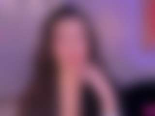 Live cam show with PaulinaSantos - Living Room on UwU Esports