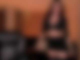 Live cam show with PaulinaSantos - Living Room on googirlz