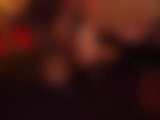Live cam show with JenniferStarTS - Tease on Chatstar