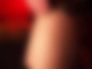 Live cam show with JenniferStarTS - Brown Eyes on Chatstar