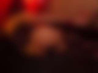Live cam show with JenniferStarTS - Mature on Porn Luv