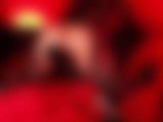 Live cam show with JenniferStarTS - Mature on madthumbs
