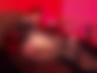 Live cam show with JenniferStarTS - Tease on CamClone