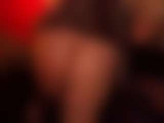 Spettacolo in cam dal vivo con JenniferStarTS - Brown Eyes su Camsoda