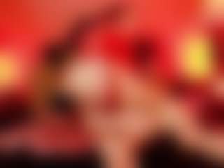 Live cam show with JenniferStarTS - Dirty Talk on Camsoda