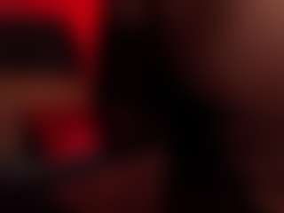 Live cam show with JenniferStarTS - Brown Eyes on Camsoda