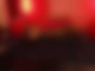 Live cam show with JenniferStarTS - Tease on Camsoda