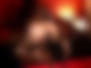 Live cam show with JenniferStarTS - Dirty Talk on liverealitysex.com