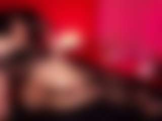 Live cam show with JenniferStarTS - Brown Eyes on Porn Luv