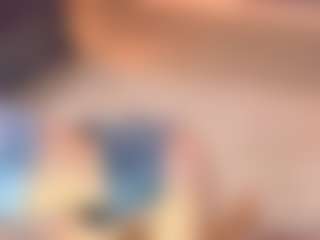 Live cam show with blushmikki - Bikini on Camiplay Live