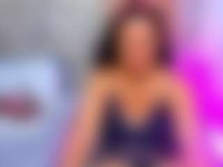 Live cam show with Cattleya MaturePure - Granny on luckytryst.com
