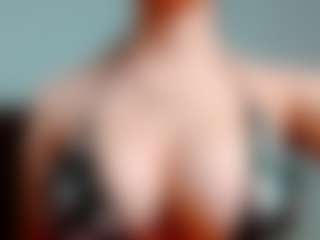Live cam show with kittyeyess - Ebony on PervPlay.com